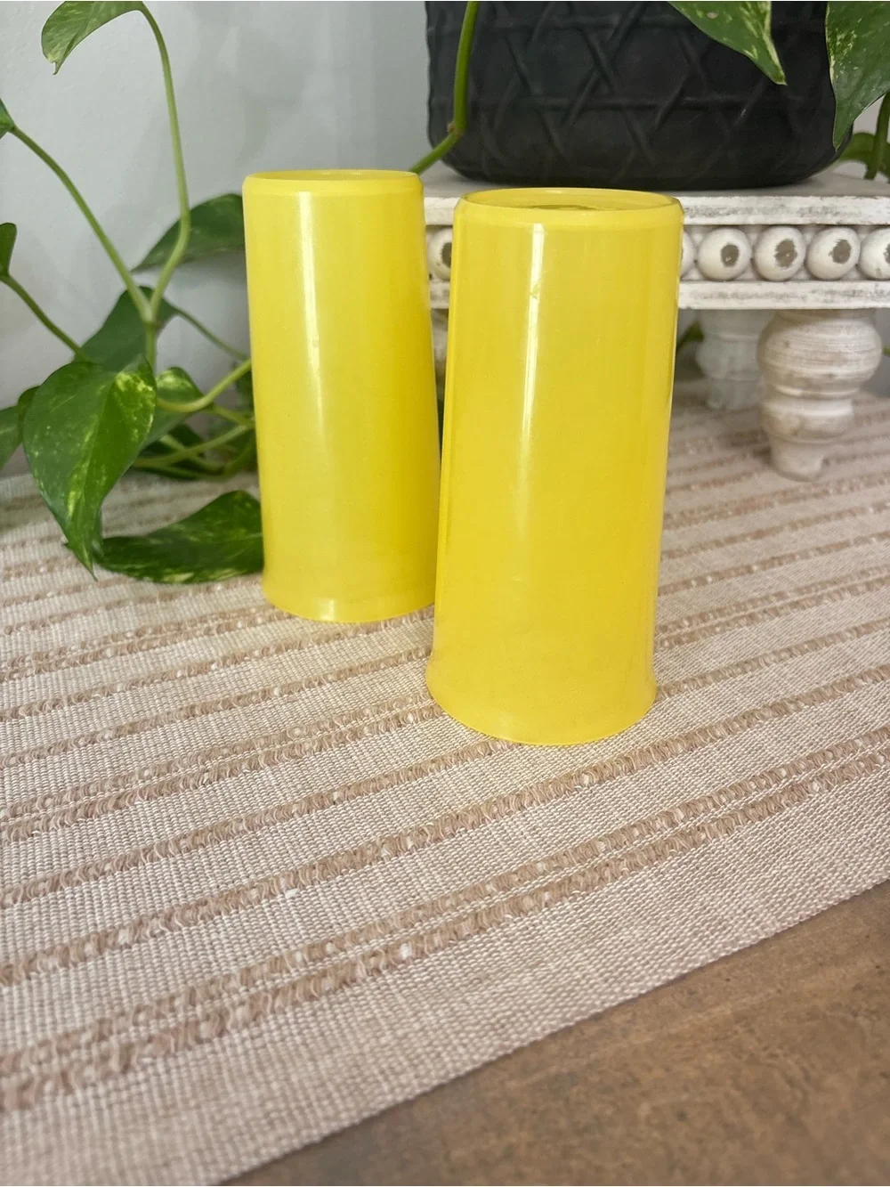 Tupperware Sunshine Yellow 6377, 9 OZ. Tumblers